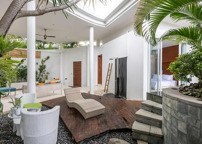 Modern 2br With Private Pool Prime Location ヴィラ スミニャック