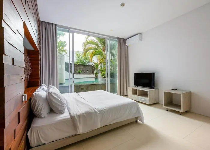 Modern 2br With Private Pool Prime Location スミニャック