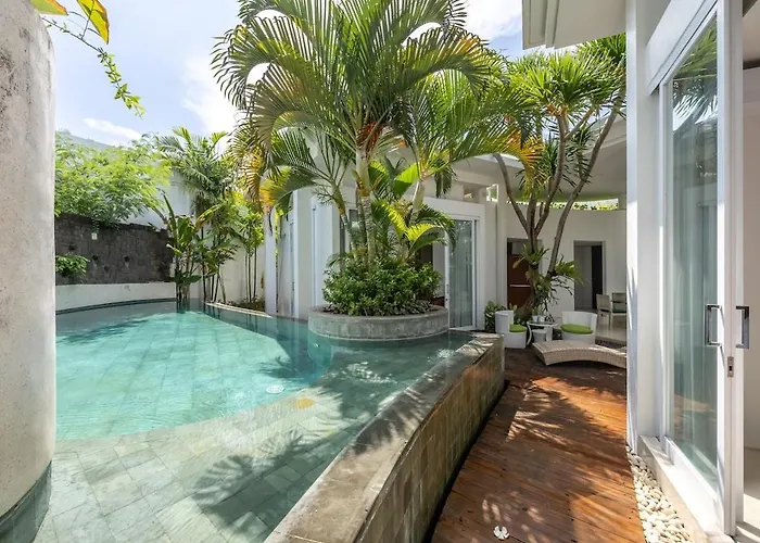 Modern 2br With Private Pool Prime Location スミニャック