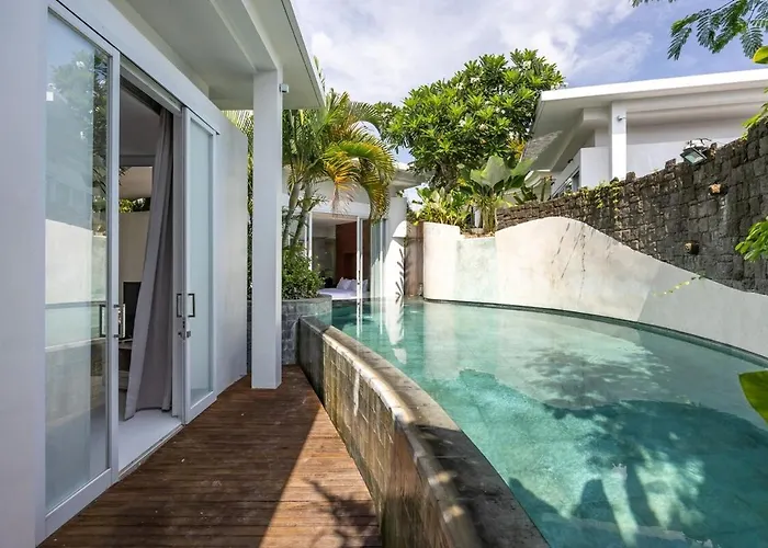 Modern 2br With Private Pool Prime Location ヴィラ *
