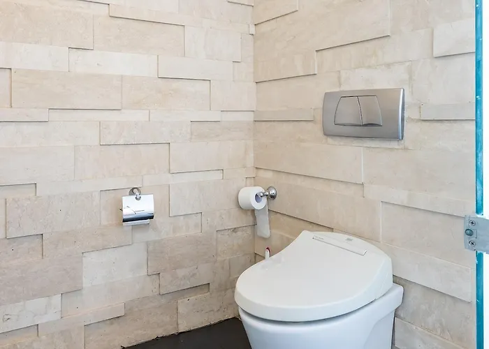 Modern 2br With Private Pool Prime Location スミニャック