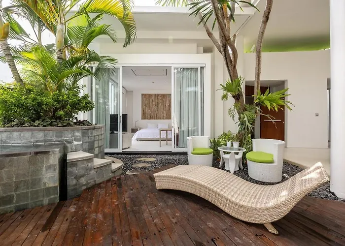 Modern 2br With Private Pool Prime Location
