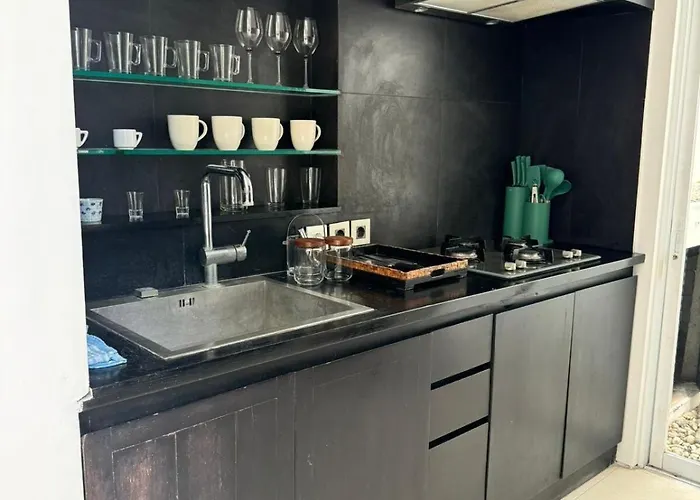 Modern 2br With Private Pool Prime Location スミニャック